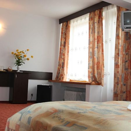 Hotel Zimbru Câmpulung Moldovenesc Екстериор снимка