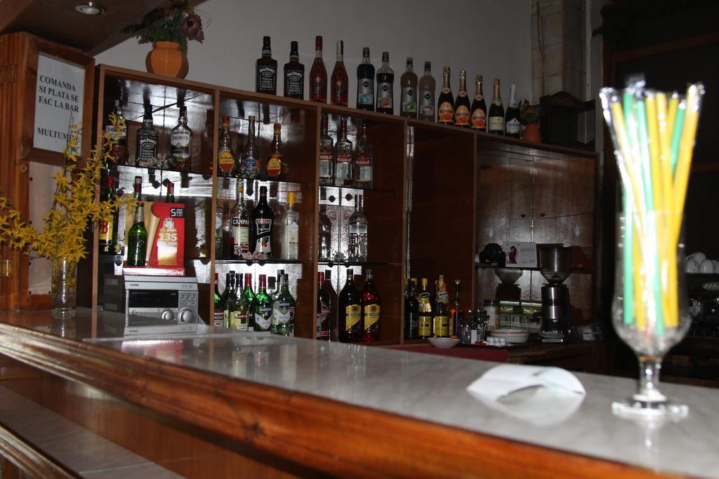 Hotel Zimbru Câmpulung Moldovenesc Екстериор снимка